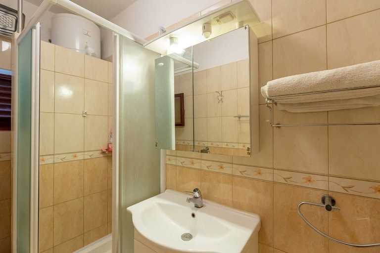 Bathroom, House Marija, Korčula