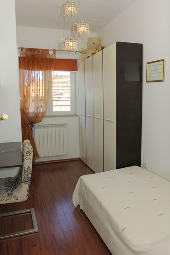 Bedroom 2, Apartment Karla 4, Supetar