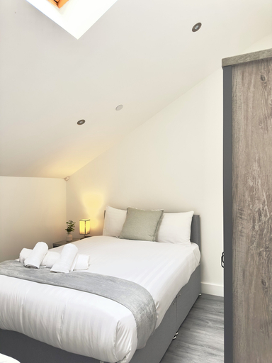 Room 4, Cumberland Street Apartments, Sefton