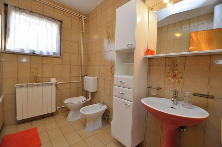 Bathroom 3, Apartments Margita, Labin