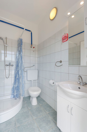 Bathroom 3, Villa Galia, Vodice
