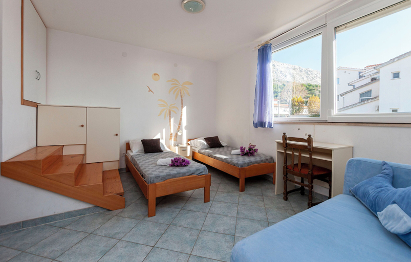 Room 5, Apartments Near Beach, Dugi Rat