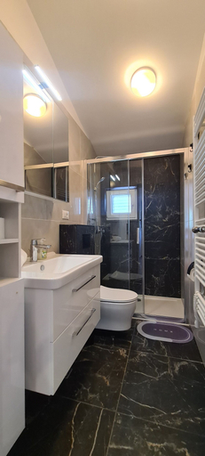 Others 4, Apartments Hvaranin, Stari Grad