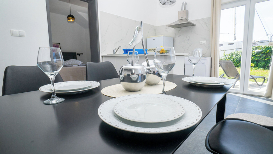 Others 4, Apartments Annela, Trogir