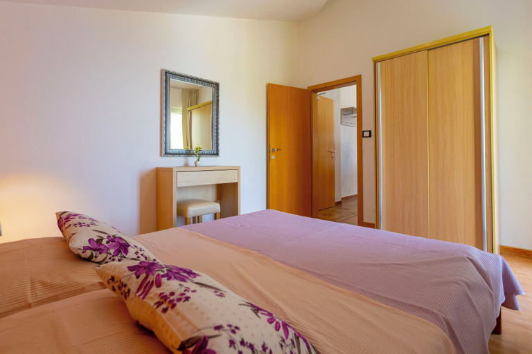 Bedroom 2, Apartments Dream View, Brela