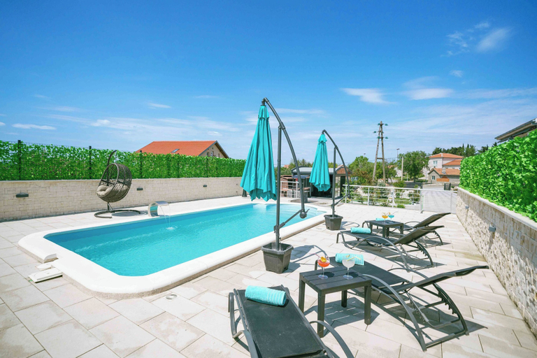 Outdoor pool 5, Villa Mydream, Skradin