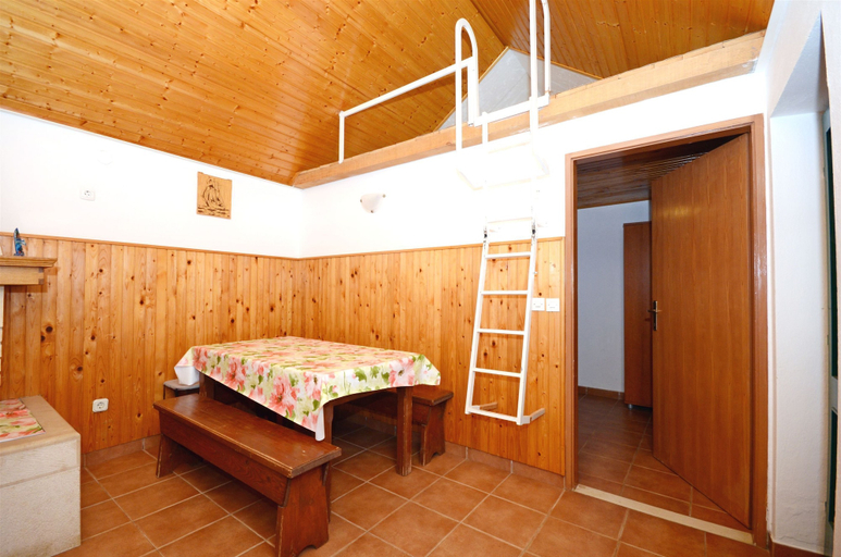 Bedroom 2, House Krunoslav, Postira