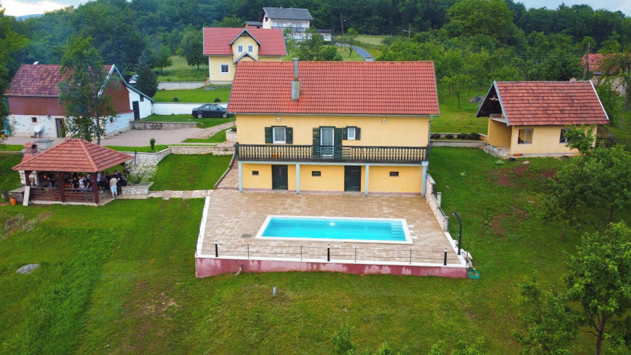 Exterior & Views 2, House Roza, Otočac