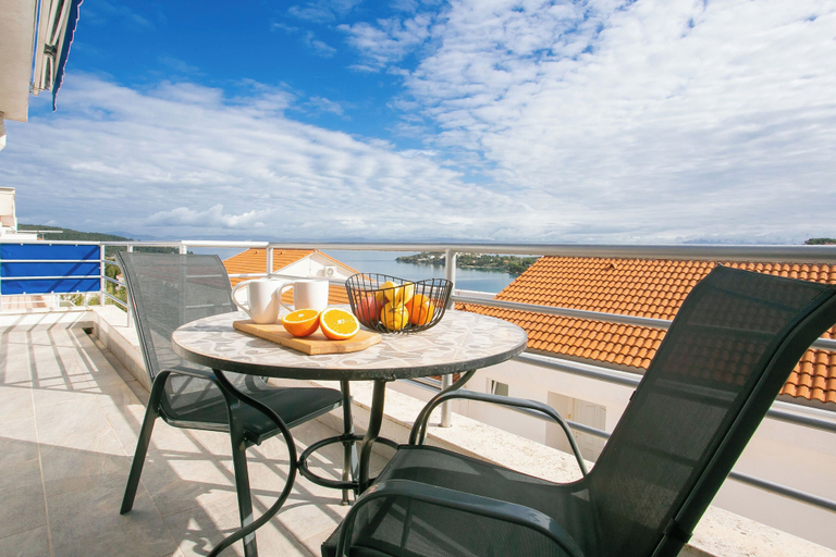 Water view, Apartment Tatjana, Šolta