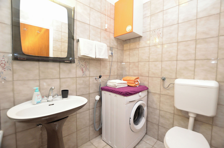 Bathroom 5, Apartments Magnolia, Labin
