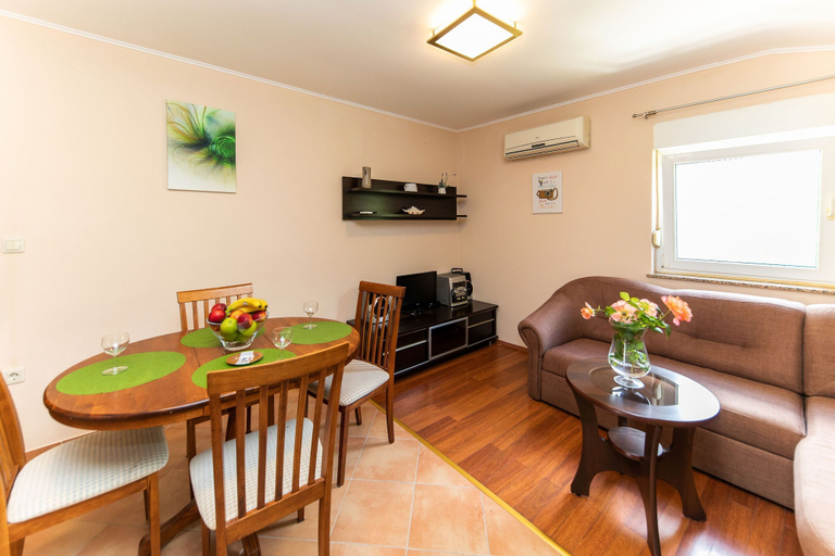 Others 5, Apartments Artan, Crikvenica