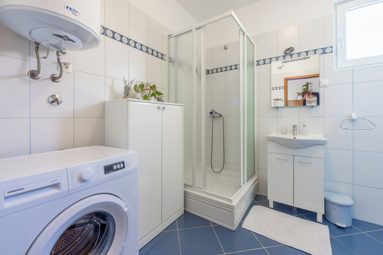 Bathroom 4, Apartments Trossana, Crikvenica