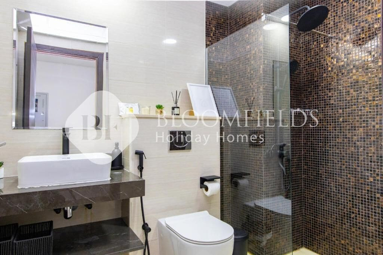 Bathroom, Bloomfields Modern Escape Stu In Jvc, Dubai