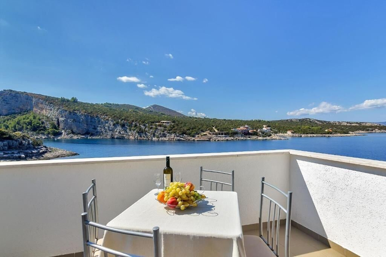 Water view 2, Apartments Igor, Jelsa