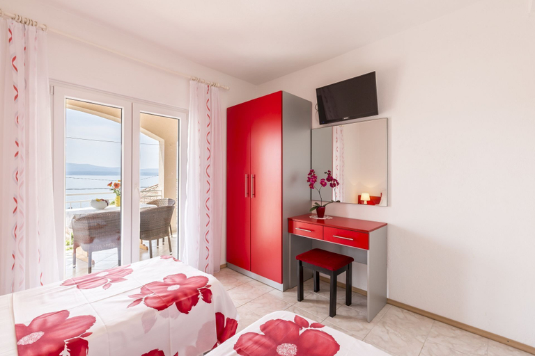 Dining 5, Apartments Matea, Bol