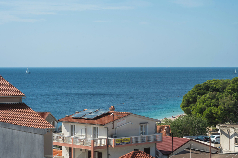 Others 5, Apartments Polly, Primošten
