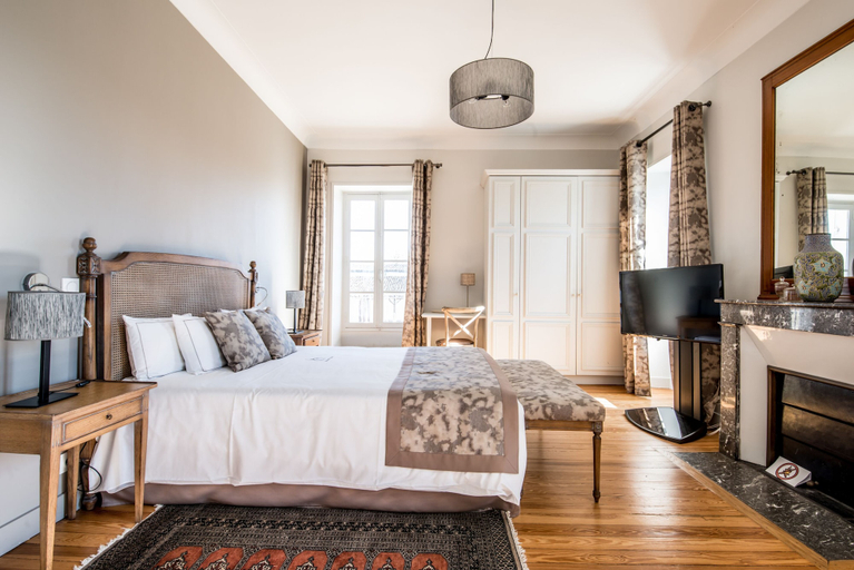 Bedroom 3, Seguin - Gîte Château, Gironde