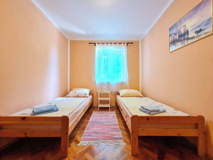 Bedroom 2, Apartment Roses, Novi Vinodolski