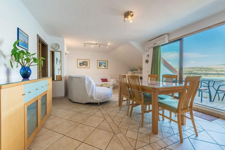 Others 4, Apartment Bubi, Trogir