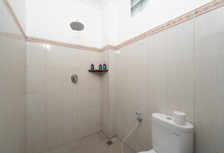 Bathroom 3, Canggu Surf Paradise by Pertama Stay, Badung