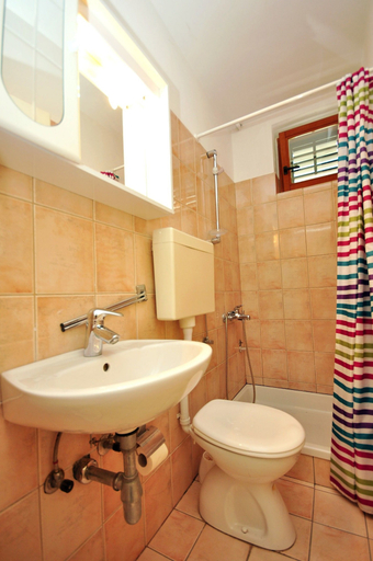 Bathroom 2, Apartments Marin, Novalja