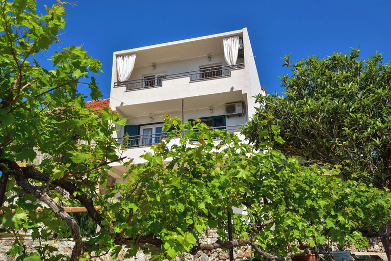 Exterior & Views 2, Apartments Nina & Mili, Podgora