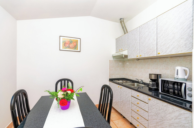 Others 4, Apartments Franka, Slivno