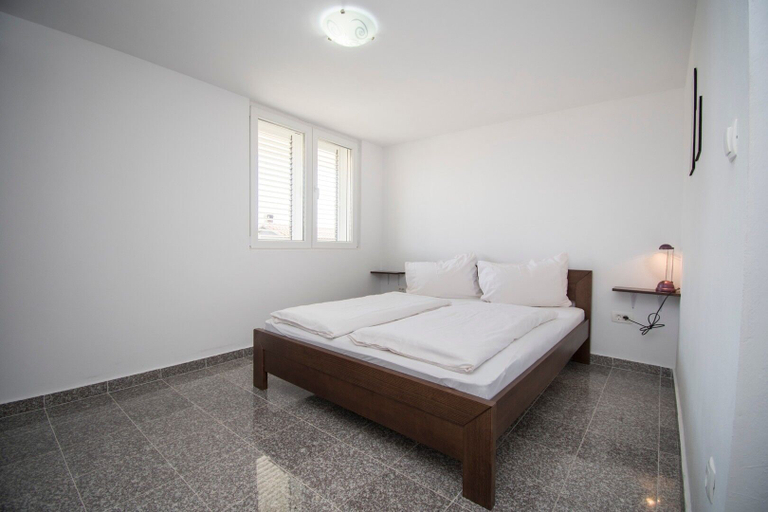 Room 2, Apartments Maslina, Bilice