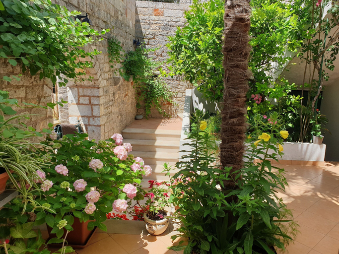 Others 4, Apartment Sea View, Jelsa