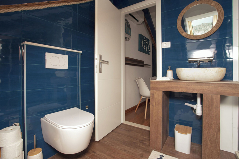 Bathroom 3, Apartments Porto Duce, Dugi Rat