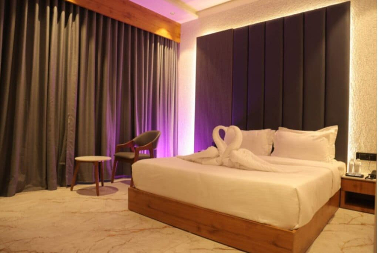 Room 2, Hotel Barai Palace, Devbhumi Dwarka