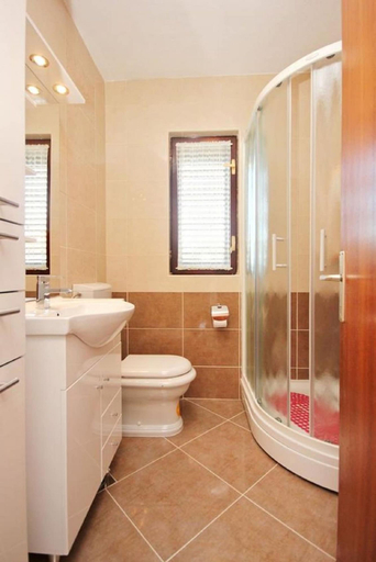 Bathroom 3, Apartment Ljube, Orebić