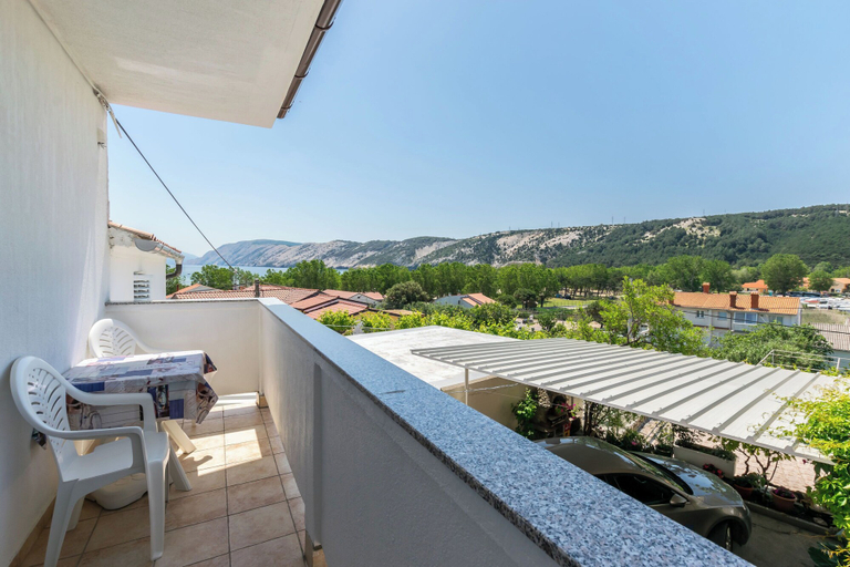 Others 4, House Nenad, Lopar/Supetarska Draga