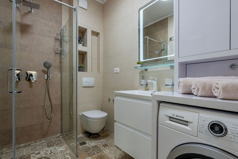Bathroom 2, Villa Ursula, Pakoštane