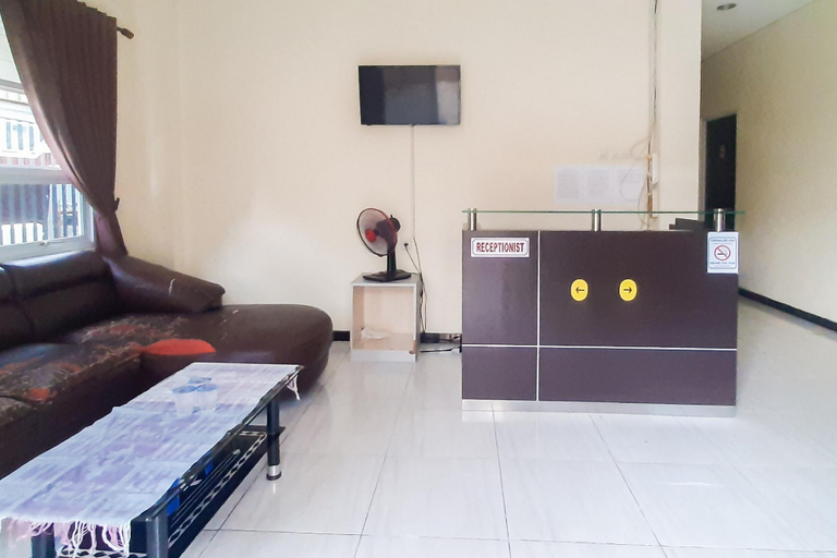 Public Area 3, RedDoorz Syariah near Transmart Mall Palembang, Palembang