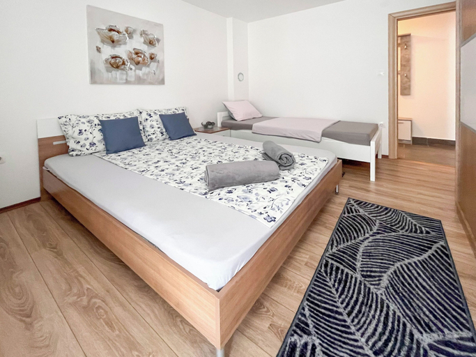 Bedroom 2, Apartment Tuba, Crikvenica