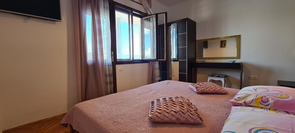 Bedroom 5, Apartment Next to the sea, Jelsa