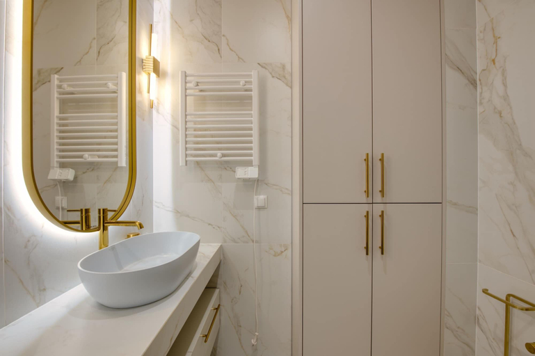 Bathroom 2, Sol Marina Q4 Apartments Basen & Welness, Gdańsk City