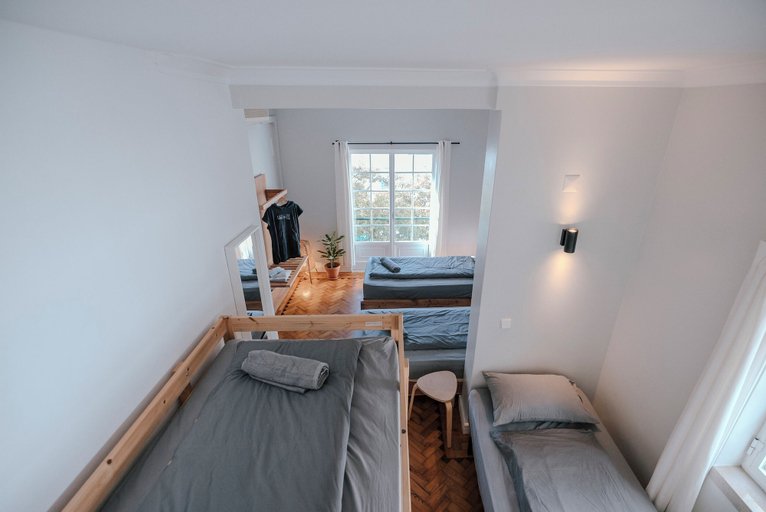 Room 2, SURFinn Lisbon, Almada