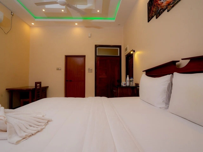 Room 5, Infenta's Villa, Valikamam South-West