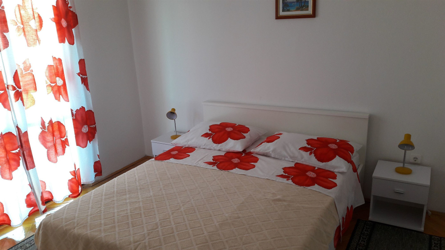 Others 3, Apartment Branka, Marina