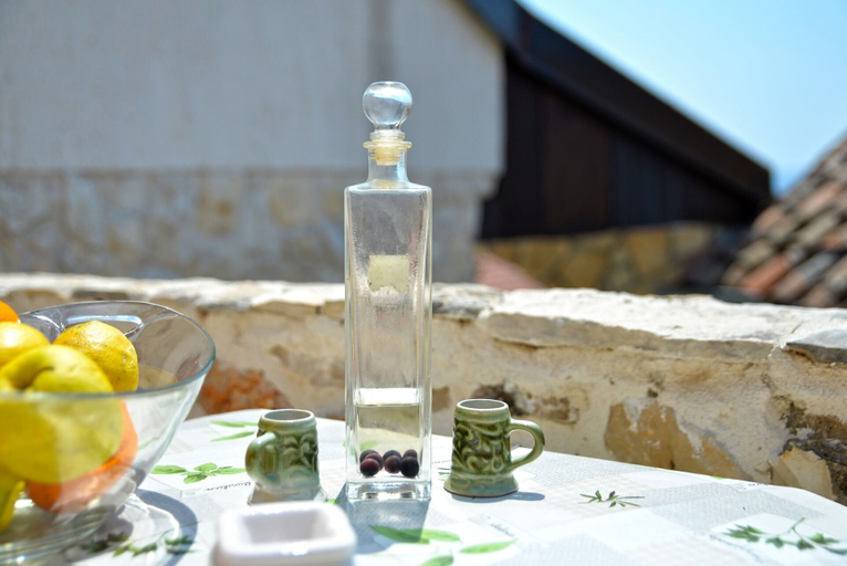 Food & Drinks 4, Apartments Sunce, Murter