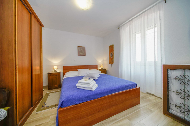 Room 2, Apartment Nedjeljka, Postira