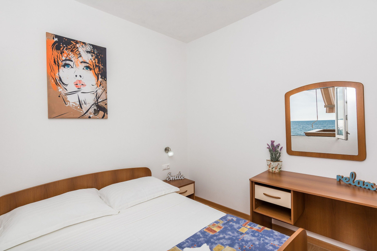 Bedroom 3, Apartments Hidden Beach Gem, Pag
