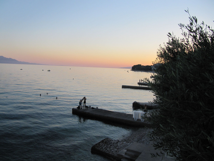 Beach 2, Rooms Falcon, Gradac