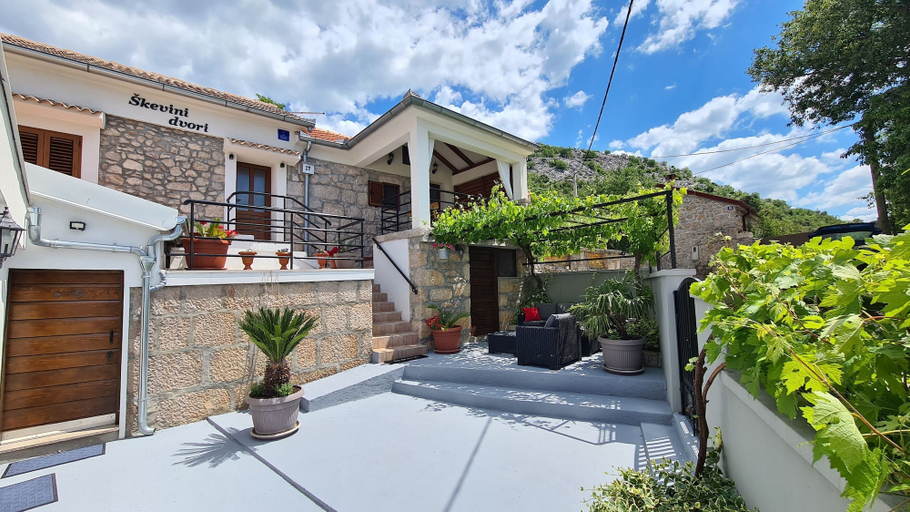 Building design 4, House Ante, Starigrad