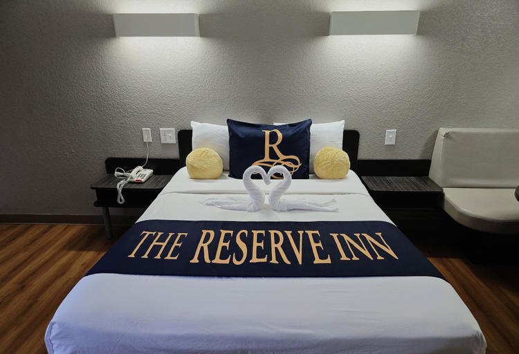 Bedroom 5, The Reserve Inn, Wicomico
