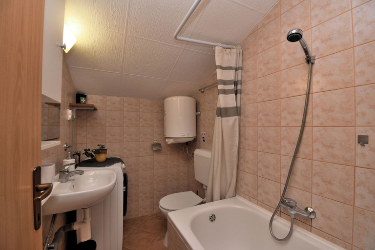 Bathroom 5, Apartments Petra, Fažana