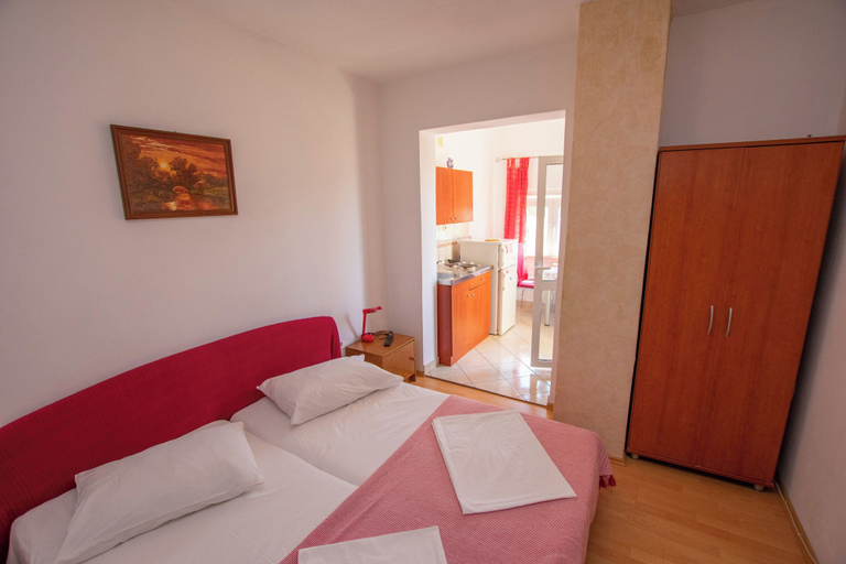 Bedroom 2, Apartments Calida B, Pakoštane