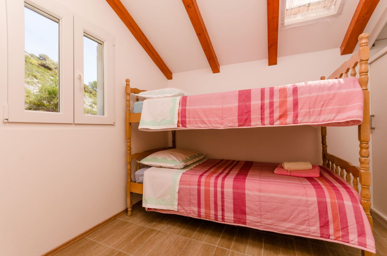 Bedroom 2, House Ancica, Šolta